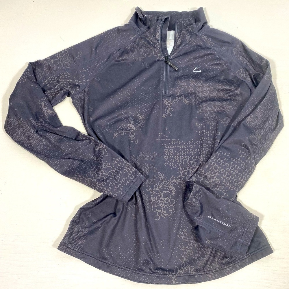 Paradox quarter zipper sports top grey with pattern​​​​​​​​​​​​​​​​​